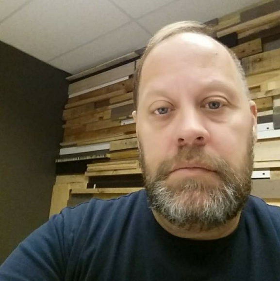 Profile Picture of Thomas Blizard (@bliztom) on Poshmark