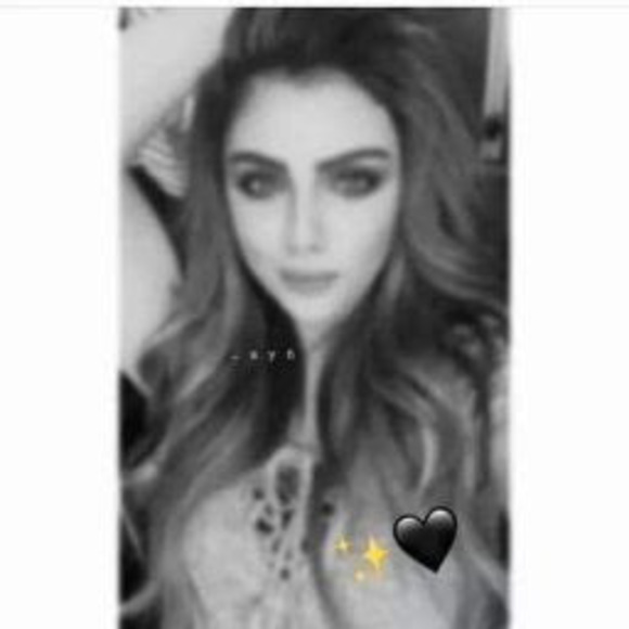 Profile Picture of Amoon Amoon (@aa3632632) on Poshmark