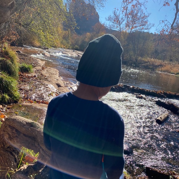 Brianna Haltom - Poshmark Profile Picture of Brianna Haltom (@breehaltom1988) on Poshmark