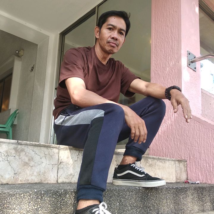 Profile Picture of Joseph Macuja (@jawmcget) on Tiktok