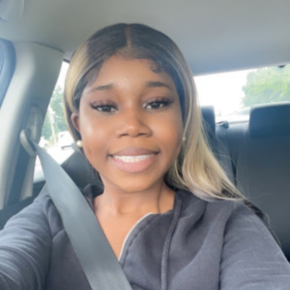 Profile Picture of Esther Mertus (@esthermertus78) on Poshmark