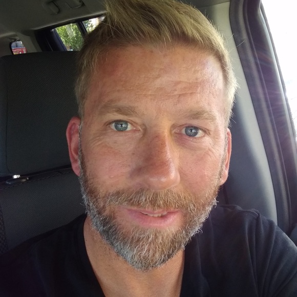 Profile Picture of Eric Mcmanus (@ericmcmanus062) on Poshmark