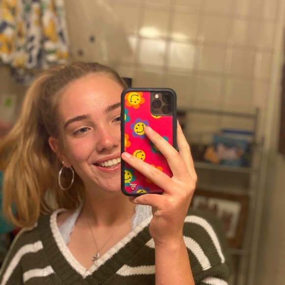 Profile Picture of Kamin Naley (@kaminnaley) on Poshmark