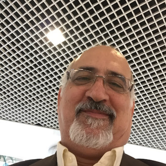 Profile Picture of Masoud Nikbakht (@nikbkht7) on Poshmark