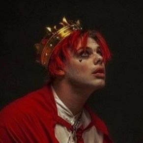 Profile Picture of 𝔥𝔞𝔷𝔢𝔩on Twitter