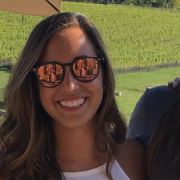 Profile Picture of Alexandra Dufour (@adufour91) on Poshmark