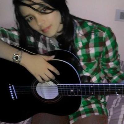 Profile Picture of Anne Bastos (@EurianeB) on Twitter