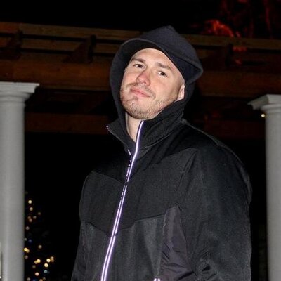 Profile Picture of Curt Hoskins (@C_URT42) on Twitter