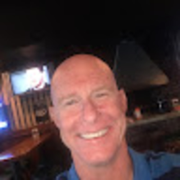 Profile Picture of Daniel Twomey (@danieltwomey) on Poshmark