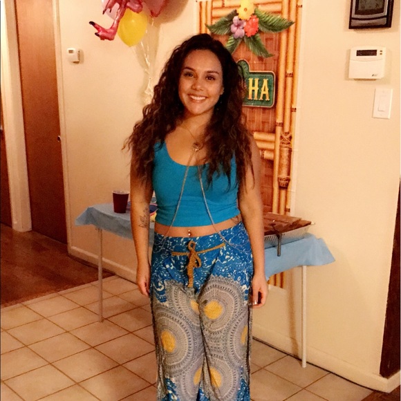 Profile Picture of Esha Singh (@esha_chandani1) on Poshmark