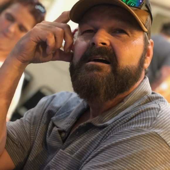 Profile Picture of Devoe Elliott (@devoeelliott) on Poshmark