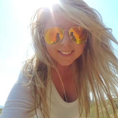 Profile Picture of Sara Morell (@BeachLuvinChica) on Twitter