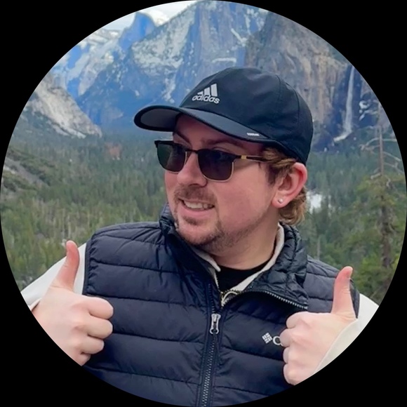 Profile Picture of Andrew Shah (@androo23) on Poshmark