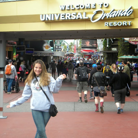 Profile Picture of Milo Moroni (@milagrosmoroni) on Poshmark