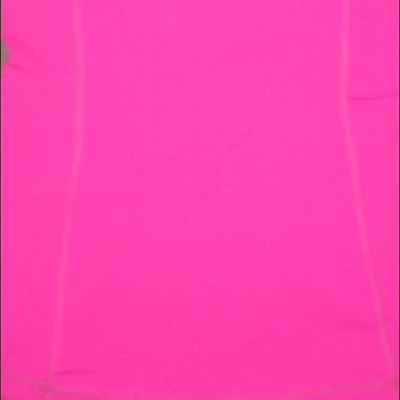 Profile Picture of Sarah Nobiss (@s_n788) on Poshmark