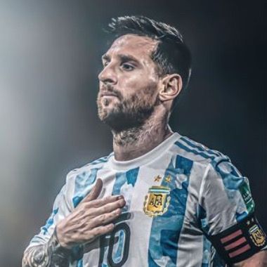 Profile Picture of Kevin Karp (@footballfanman4) on Tiktok