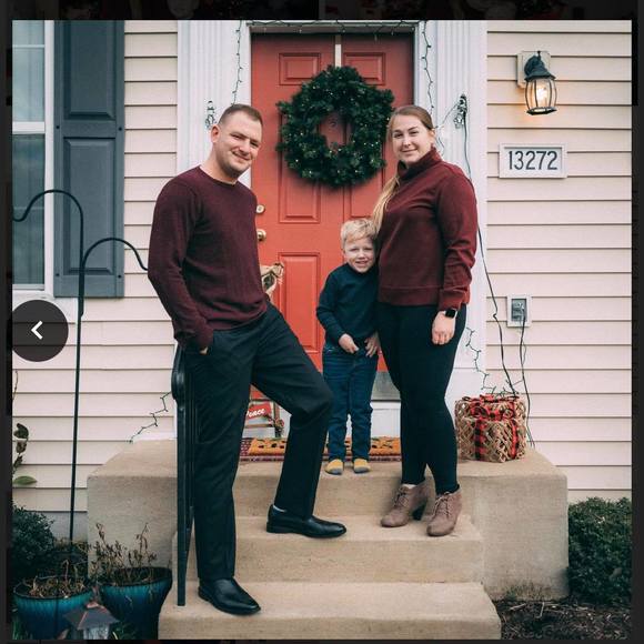 Profile Picture of Thomas Depew (@tdepew84) on Poshmark