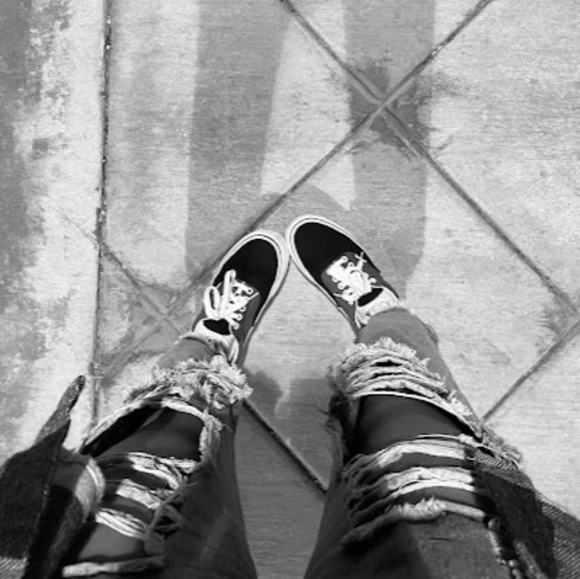 Profile Picture of Kailey Ellison (@kaileyellison04) on Poshmark