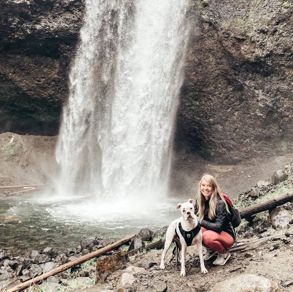 Profile Picture of Paige Halderman (@paigehalderman4) on Poshmark