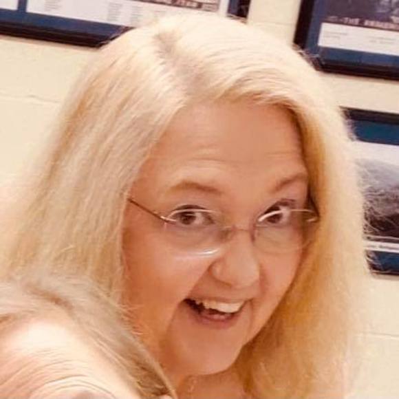 Profile Picture of Beverly Denius (@beverlydenius) on Poshmark