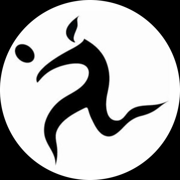 Profile Picture of Alice Miller (@alicenathland) on Poshmark