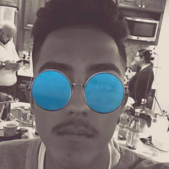Profile Picture of Marco Gutierrez (@marco_999) on Poshmark
