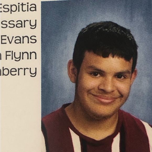 Profile Picture of Victor Espitia (@victorespiti507) on Poshmark