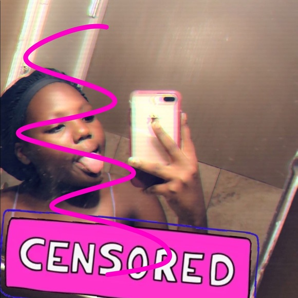 Profile Picture of Tomekia Weaver (@kireya23) on Poshmark