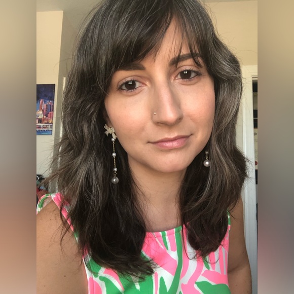 Profile Picture of Shelby Howard (@shelbyhooward) on Poshmark