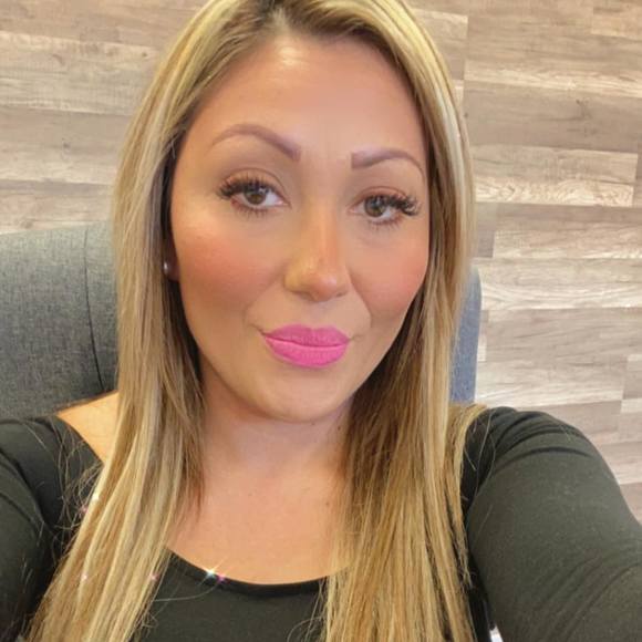 Profile Picture of Eva Rodriguez (@baby20091) on Poshmark