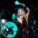 Profile Picture of Avril Lavigne (@avrillavignelandd) on Instagram