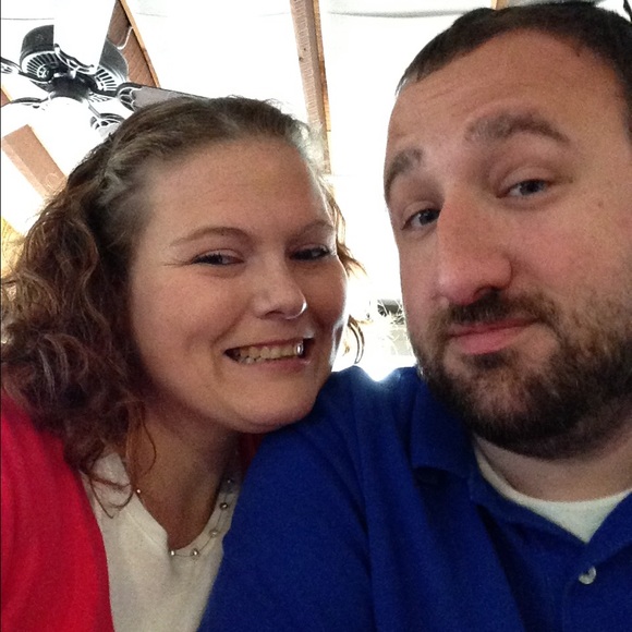 Profile Picture of Jen Mackeen (@jenb61283) on Poshmark