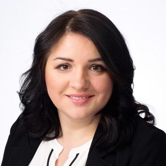 Profile Picture of Katarzyna Mezynski (@katarzyna_m) on Poshmark