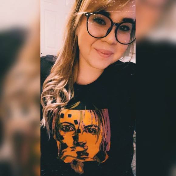 Profile Picture of Bridgette Fimbres (@bridgettefimbre) on Poshmark