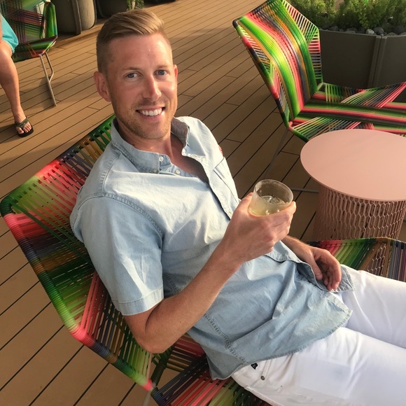 Profile Picture of Eric Holter (@eholter84) on Poshmark