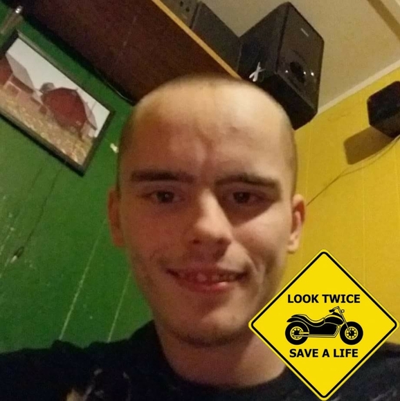 Profile Picture of Christopher Rosenthal (@chris5959) on Poshmark