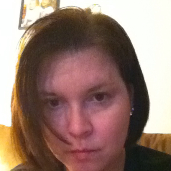 Profile Picture of Angela Werry (@angelawerry) on Poshmark