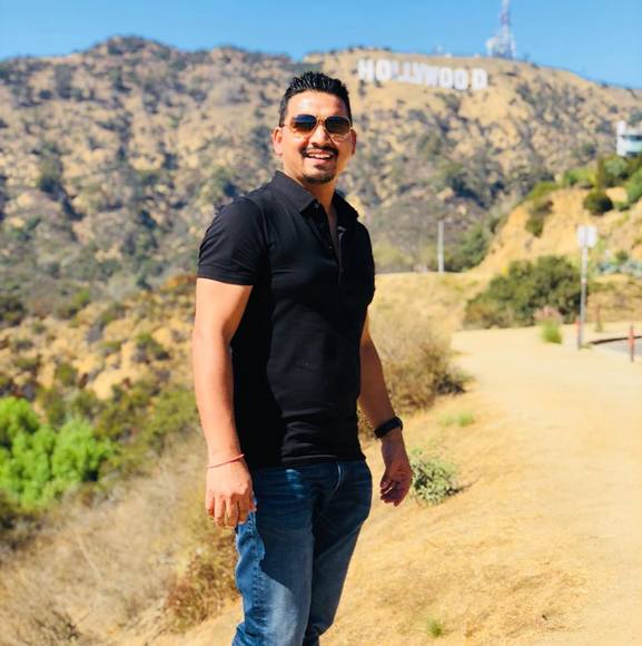 Profile Picture of Bed Basnet (@bedu_75) on Poshmark