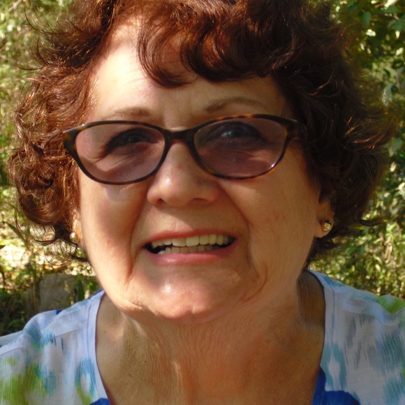 Profile Picture of Patricia Romm (@pgr_4565) on Poshmark