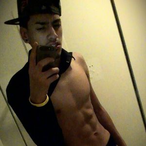 Profile Picture of Christopher Lopez (@krizkhalifa) on Myspace