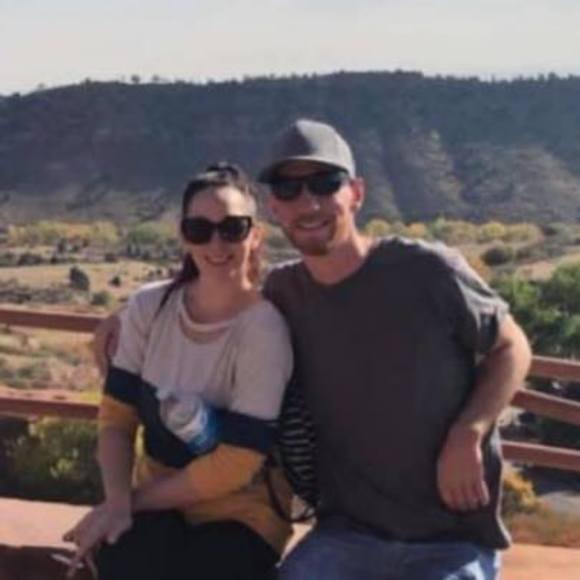 Profile Picture of Ashley Galasinski (@ashleylukas46) on Poshmark