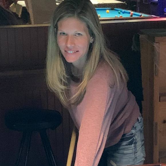 Stacy Heston - Poshmark Profile Picture of Stacy Heston (@swhitney3030) on Poshmark