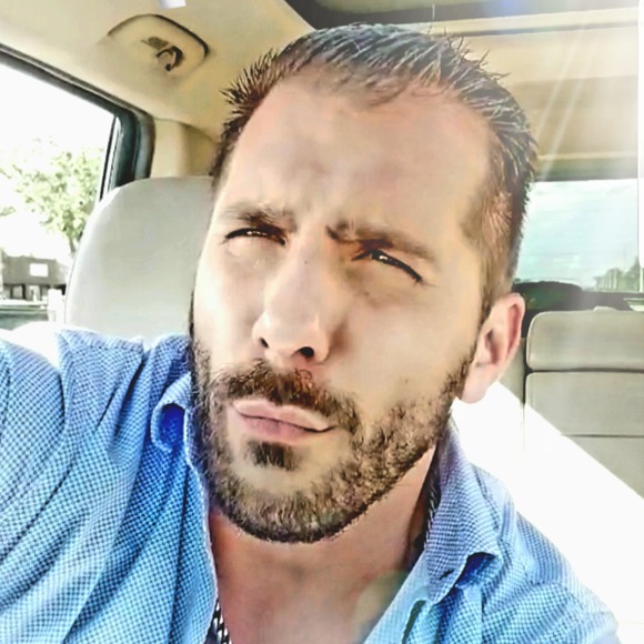 Profile Picture of Gabor Szabo (@gaborszabo) on Poshmark