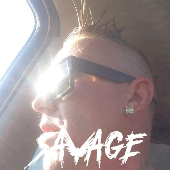 Profile Picture of James Katsiris (@jameskatsiris) on Poshmark