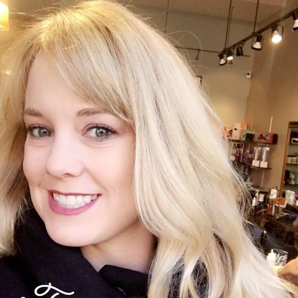 Profile Picture of Jaclyn Meyers (@jacmeyers) on Poshmark