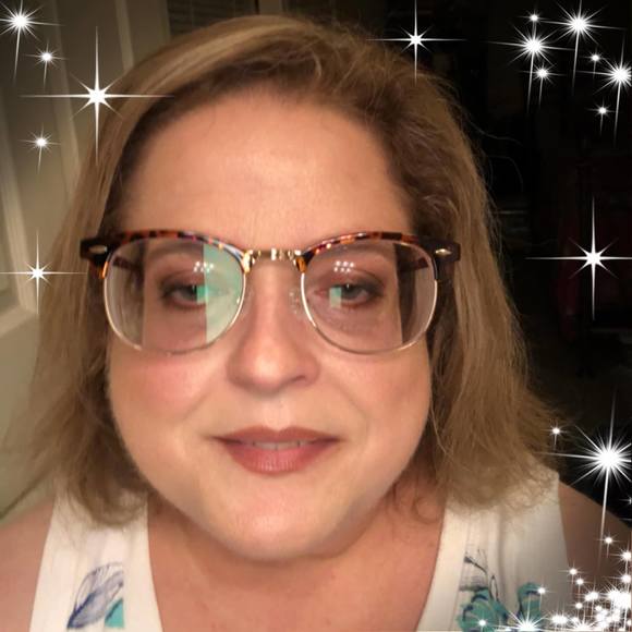 Profile Picture of Peggy Root (@peggyjoshops) on Poshmark