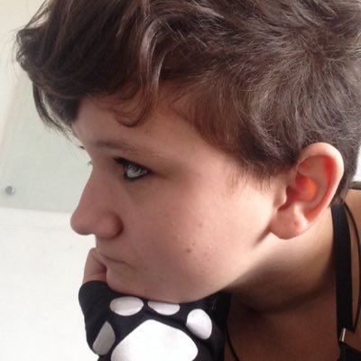 Profile Picture of Léane Stève (@SteveLeane312) on Twitter