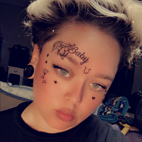 Profile Picture of Bree Gonzales (@breegonzales377) on Poshmark