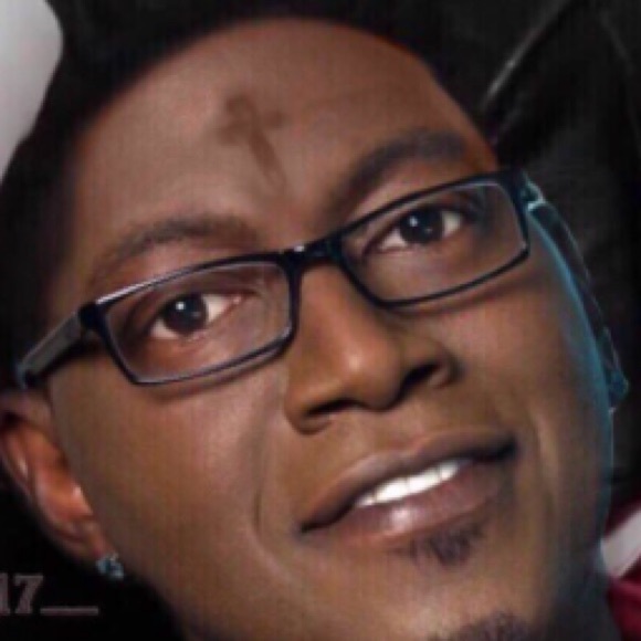 Profile Picture of Sam Chavez (@randyjackson420) on Poshmark