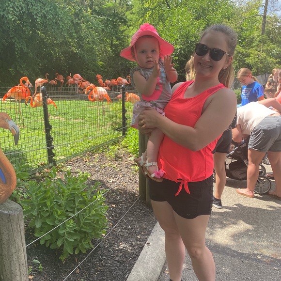 Profile Picture of Alex Guiler (@alexgguiler) on Poshmark